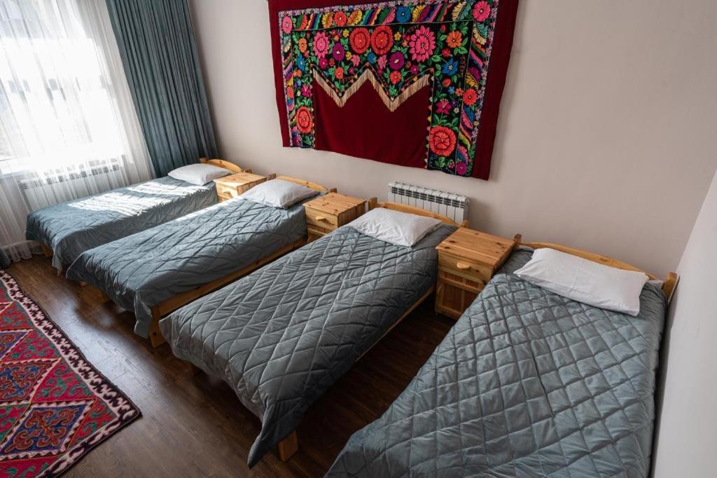 Muras Hotel Karakol Eksteriør billede