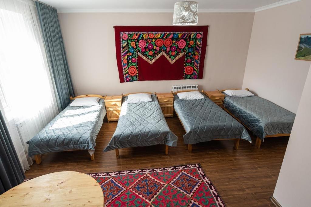 Muras Hotel Karakol Eksteriør billede